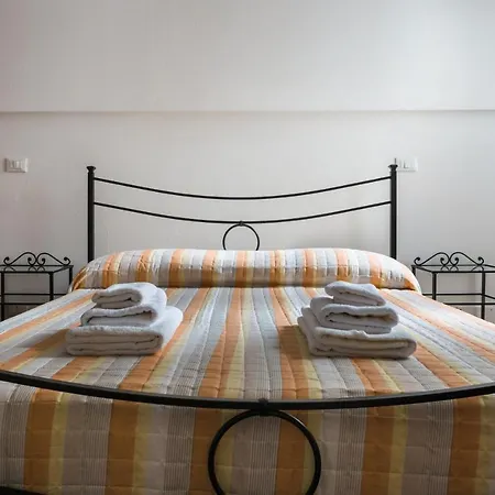 Apartment Parco Ducale Elegant Con Balcone Parma