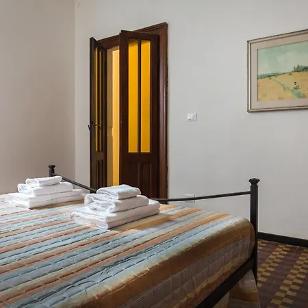 Apartment Parco Ducale Elegant Con Balcone Parma